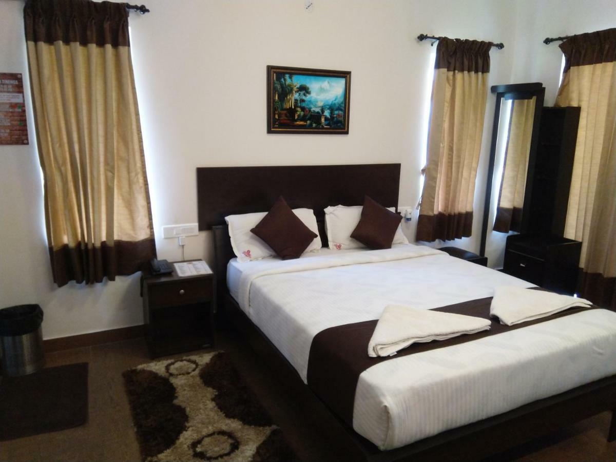 Paradise Perfect - Non Smoking Non Alcoholic No Unmarried Couples Ooty Bagian luar foto